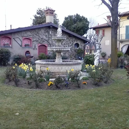 Cascina Corteprimavera, Del Baliot Bed & Breakfast Passirano