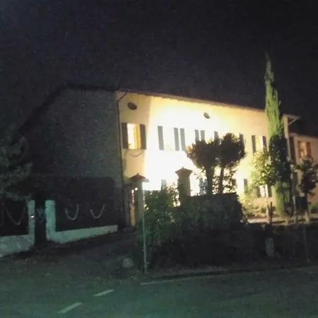 Bed & Breakfast Cascina Corteprimavera, Del Baliot 3*